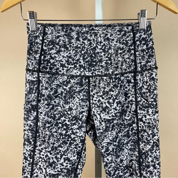 Zella Size Small Tie Dye High Waist Leggings Side Pockets Yoga Running Workout - Picture 3 of 7